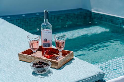 Vothon Villa | Moon Cactus Traditional Cave Suite with Jacuzzi