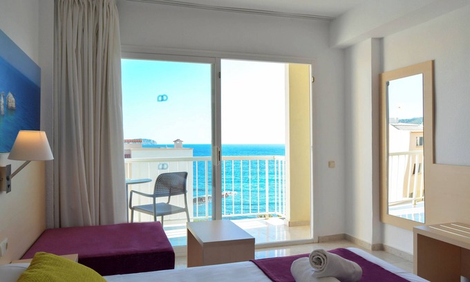 Es Canar Hotel | Moon Dreams Coral Beach