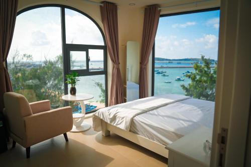 Phu Quy Hotel | Moon Villa - Đảo Phú Quý