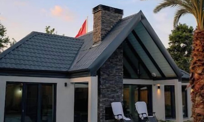 Yanik Villa | MoonSA Boutique Villas - Bungalow with a Hot Pool