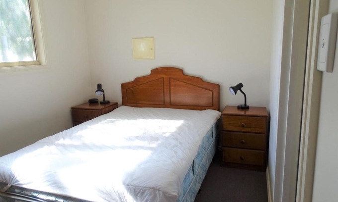 Moonta Bay House | Moonta Bay Cabins - Cabin 9 Accessible