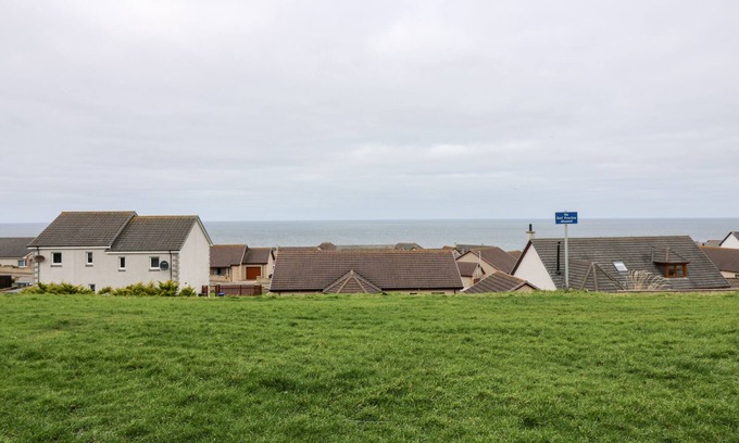 Macduff House | MORAY VIEW, pet friendly, country holiday cottage in Macduff