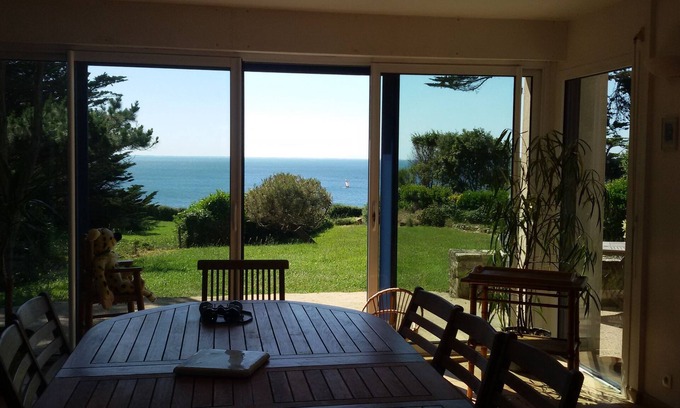 Saint-Gildas-de-Rhuys Villa | Morbihan, seafront, beach access, 1 km from the center of Saint Gildas de Rhuys
