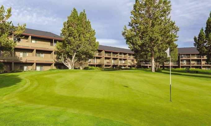 Redmond Resort | More fun than you can do with so little time !