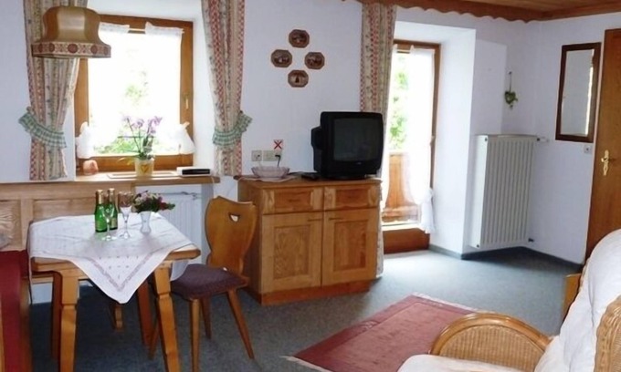 Birnbach Apartment | Morgensonne one-room app. 28sqm, shower/WC, kitchenette, balcony
