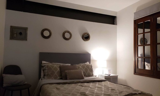 Del Carmen House | Morita Room, In The Heart Of Coyoacan