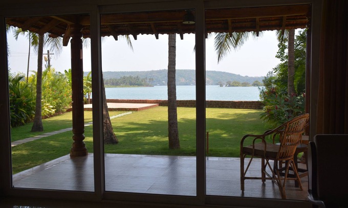 Saunta Vaddo Villa | MORJIM RIVER VILLA - 180 DEGREE VIEW VILLA