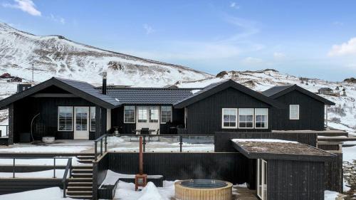 Selfoss Villa | mosaberg,is