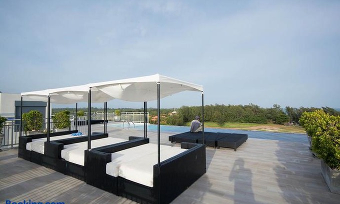 Kram Apartment | Mosaic Condominium A34M