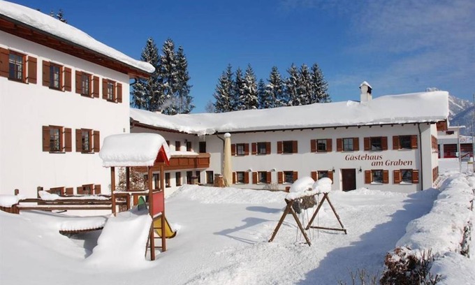 Reutte House | Motel ∙ 4 guests