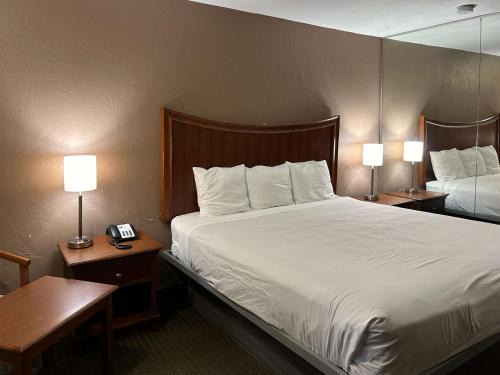 Ada Hotel | Motel 6 Ada OK
