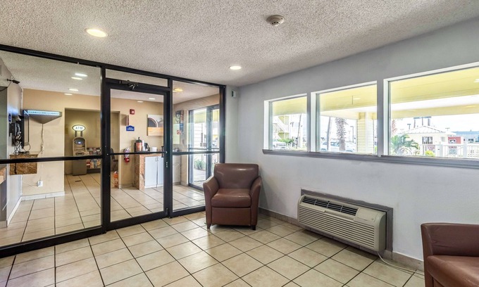 Northwest Corpus Christi Hotel | Motel 6 Corpus Christi, TX – North