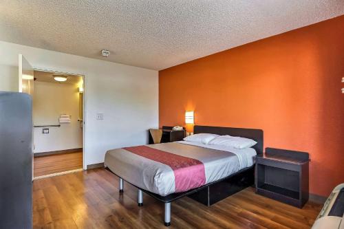 East Peralta Hotel | Motel 6-Oakland, CA - Embarcadero
