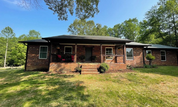 Boomer House | Mountain Bliss oasis - 40 acres on W. Kerr Scott Lake - just outside Wilkesboro
