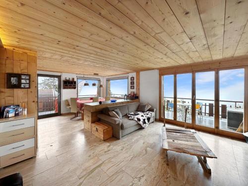 Monteiller Apartment | Mountain Bliss, view and Sauna - Swiss Alps