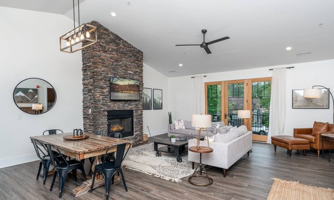Blowing Rock Condo | Mountain Condo in Downtown Blowing Rock