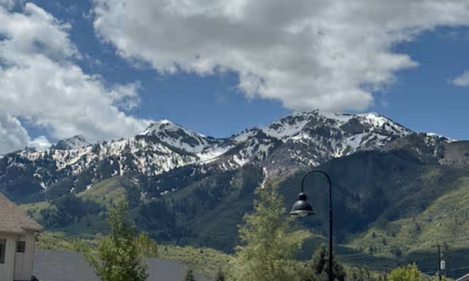 Mountain Green House | Mountain Escape Mtn Green UT Minutes to Ski Snowbasin