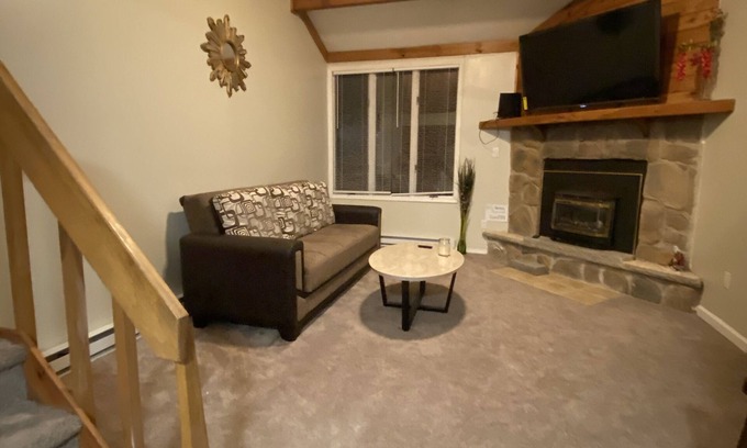 Lake Harmony House | Mountain gateway in the beautiful Lake Harmony