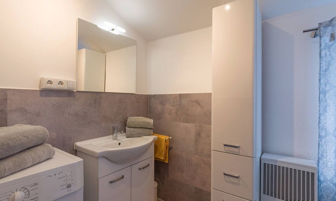 Oberaudorf House | Mountain hut Bienenhaus for max. 5 persons, 50 sqm with garden