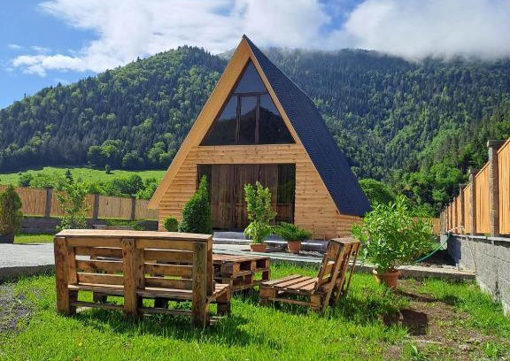 Likani Ski Chalet | Mountain hut