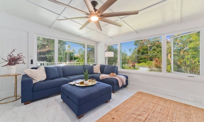 Kealakekua Condo | Mountain Oasis: Modern Hawaii Home Nestled in Serene Surroundings