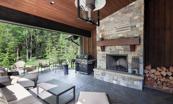 Whitefish Apartment | Mountain-Style Home w/Fireplace, Patio & Full Access of Resort Amenities