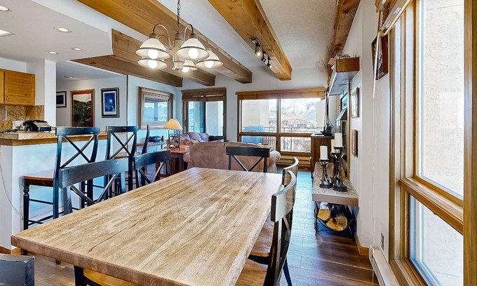 Crested Butte Condo | Mountain view condo with fireplace, hot tubs, sauna, & easy slope access