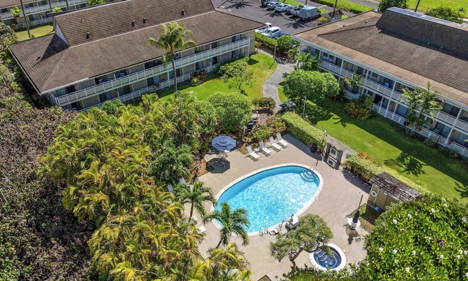 Wailua Apartment | Mountain View Suite w/Balcony & Kitchen | Outdoor Pool | Steps from the Beach
