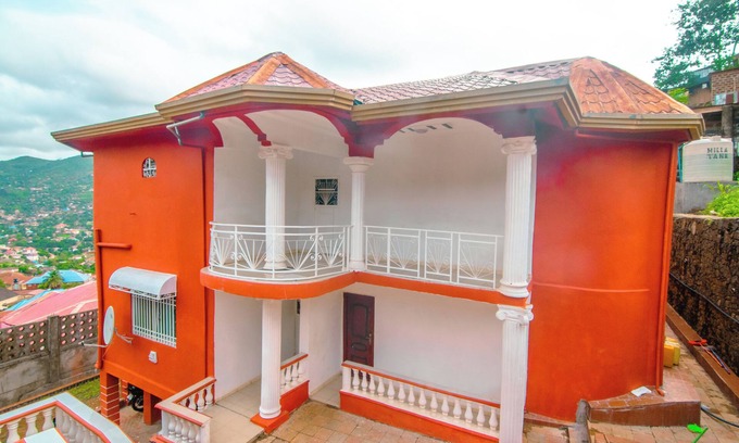 Freetown Villa | Mountains View Villa