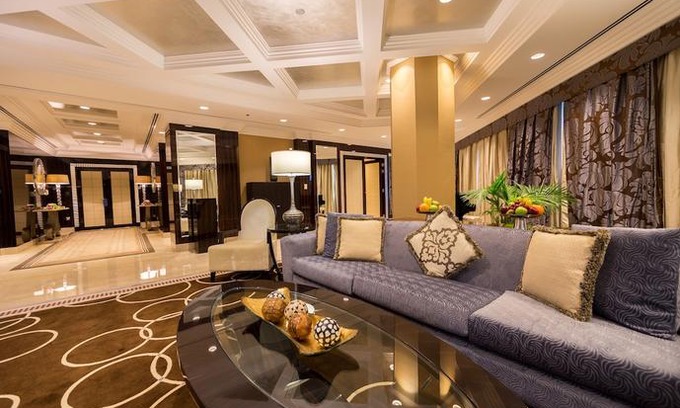 Garhoud Hotel | Movenpick Grand Al Bustan