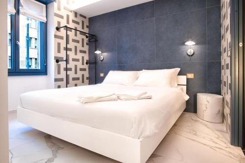 Ponte Seveso Apartment | Ms Marple Luxury Suite Central Station