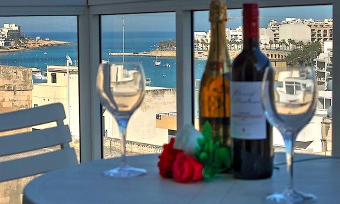 Bellavista Apartment | MS. Marsascala 2 Bedroom Sea View Apartment close to Center!