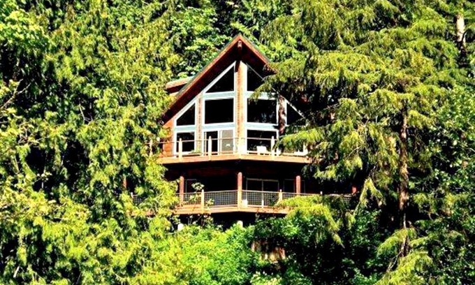 Maple Falls House | Mt. Baker Lodging – Cabin #7
