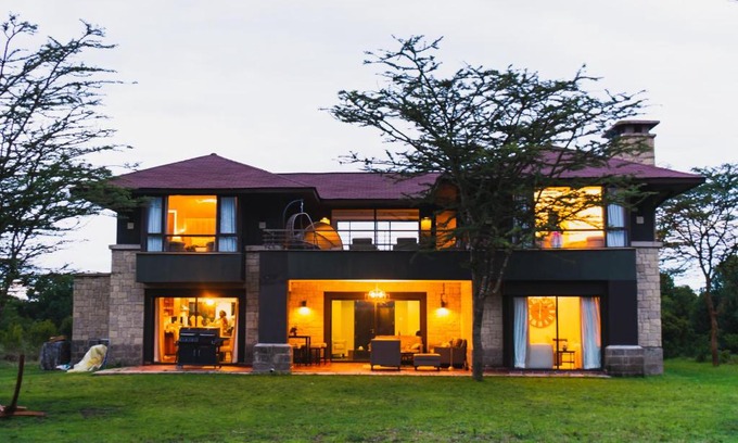 Nanyuki Villa | Mtalii Bush Palace