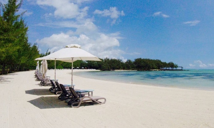 Grand River South East Apartment | Apartment at Anahita 5*Resort :golf & access to Ile aux Cerfs exclusive beach-1-