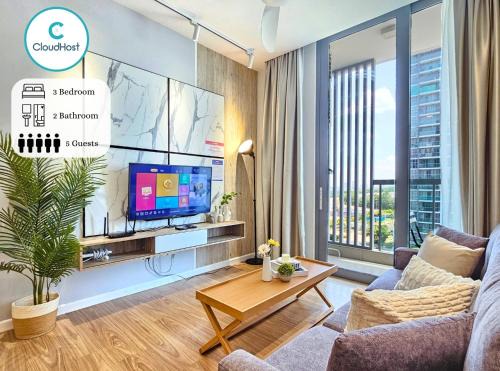 Puchong Apartment | Muji Design Homestay with Balcony and Nice Swimming Pool View at Cyberjaya by Cloud Host