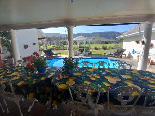Hermanus House | Mulligans Guest Lodge