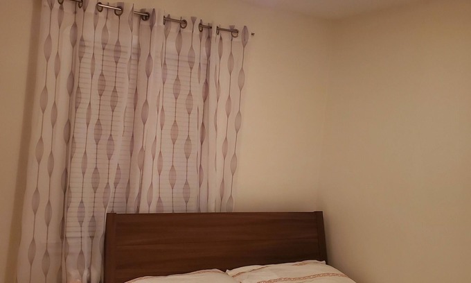 Old East York House | Multiple bedroom house with gigabit internet and amenities included!n