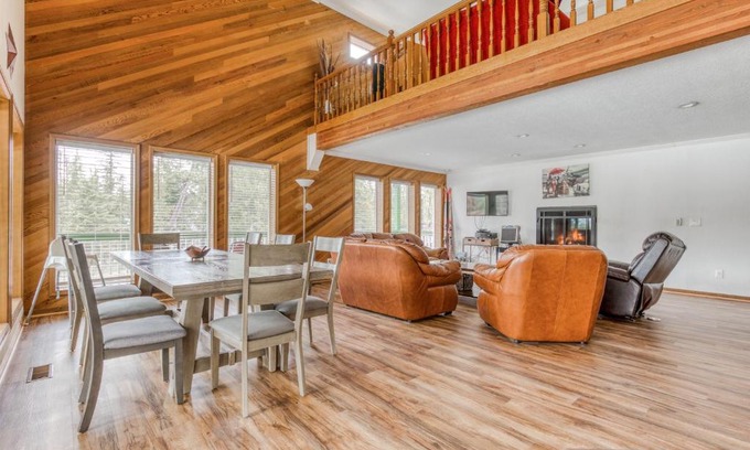 Government Camp House | Multorpor Ski Lodge