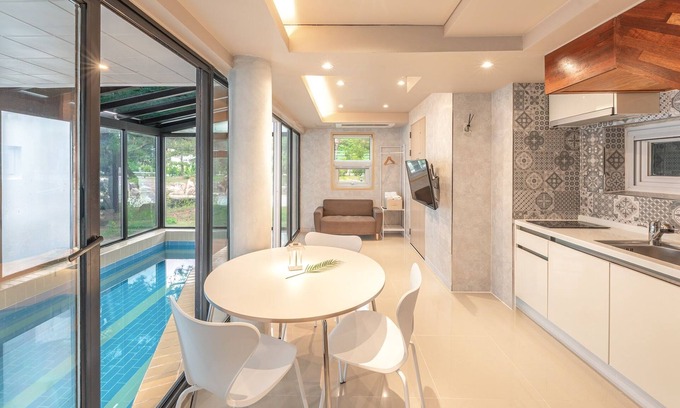 Mungyeong House | Mungyeong The Most Pool Villa