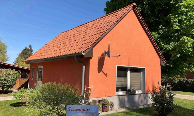 Muritz House | Müritz vacation at the chestnut tree in Sembzin