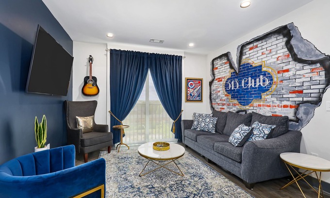 Rolling Mill Hill Condo | Muse | Rockstar downtown condo with private balcony, central AC & gym