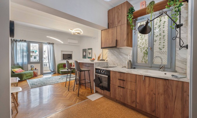 Neos Kosmos Apartment | Museum 3 bdr apt -FIX Friends & Family Athens