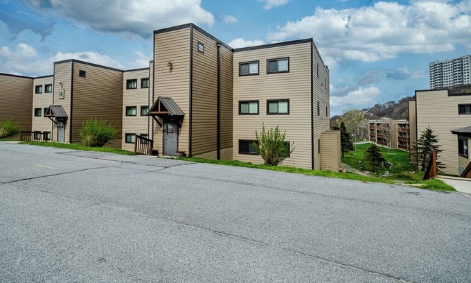 Sugar Mountain Condo | My Mountain Place Ski in Ski out