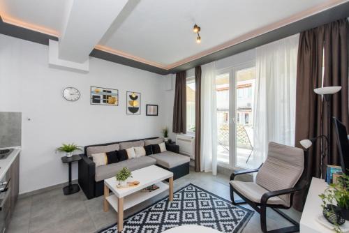 Thessaloniki City Centre Apartment | MY MYTH Veranda Suite 2