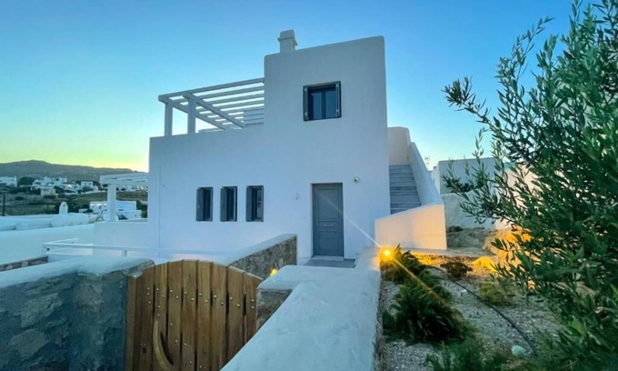 Ano Mera Apartment | Mykonos Dot Grande Apartment With Balcony