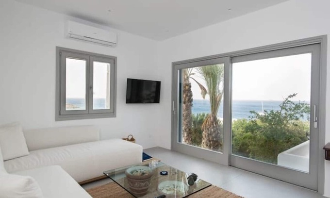 Paraga House | Mykonos Serendipity | 150m from Platis Gialos Beach | Steps from Scorpios