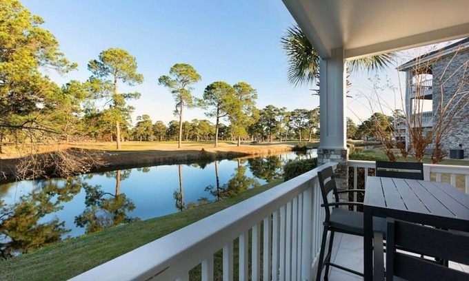 Central Myrtle Beach Condo | Myrtlewood Villas 4713-104