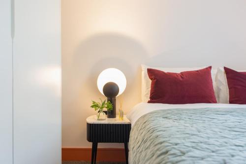 Limehouse Apartment | MySquare Two Bedroom Apartments in Limehouse