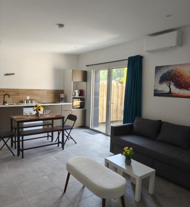 Les Epesses House | Néphélie - Logement D - Climatisé Terrasse Parking